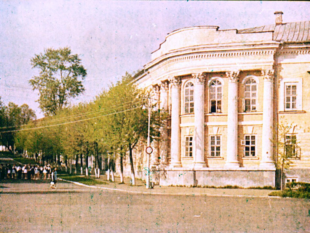 Кадр 5 диафильма «Кострома»