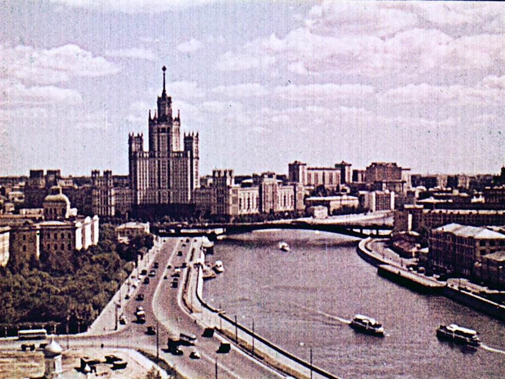 Кадр 3 диафильма «Москва и москвичи»