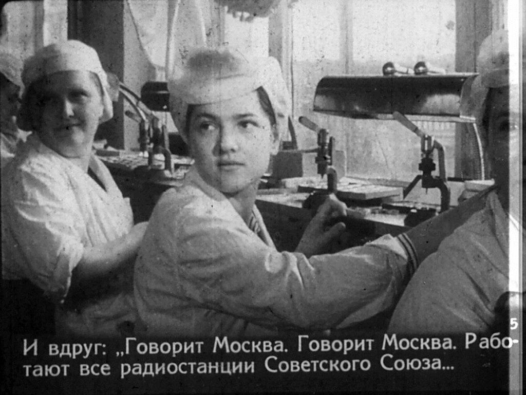 Кадр 5 диафильма «Человек вернулся из космоса»